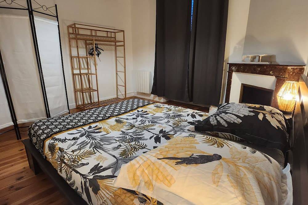 Appartement entier, Chaleureux appartement refait à neuf in Vic-sur-Cère, Région d'Aurillac
