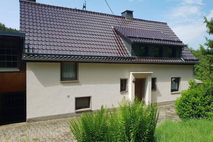 Ferienwohnung für 2 Personen, mit Garten und Balkon in Barweiler