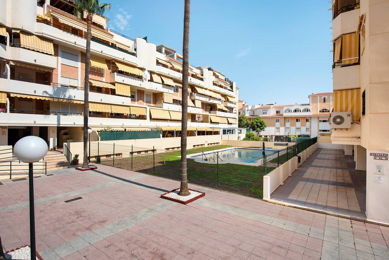Ganze Wohnung, Apartment 'Miramar' mit privater Terrasse, Wlan und Klimaanlage in La Cala del Moral, Rincón de la Victoria