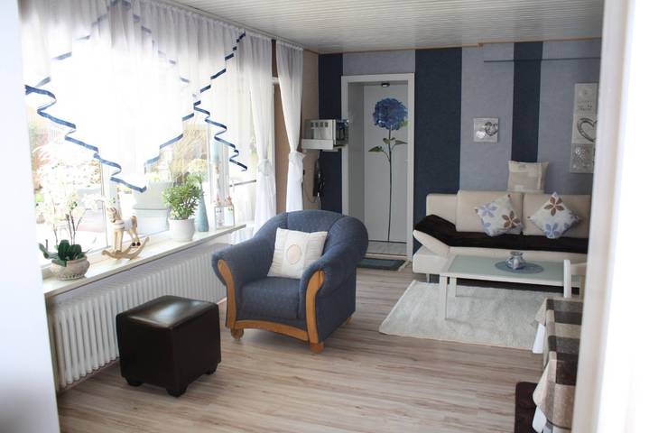 Appartement entier, Appartement 'Ferienwohnung Leipold' avec terrasse privée, jardin privé et Wi-Fi in Segnitz, Région viticole de Franconie