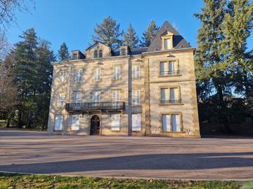 Gîte pour 5 personnes, avec vue et jardin, animaux acceptés à Malemort-sur-Corrèze