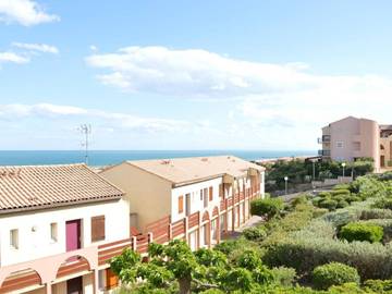 Location De Vacances pour 4 Personnes dans Saint Pierre la Mer, Fleury, Photo 2