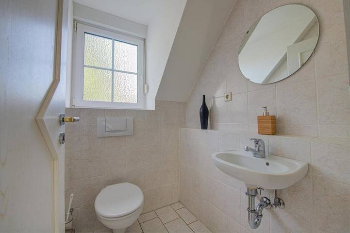 Ferienwohnung für 4 Personen, mit Balkon und Seeblick sowie Ausblick in Treis-Karden - 2