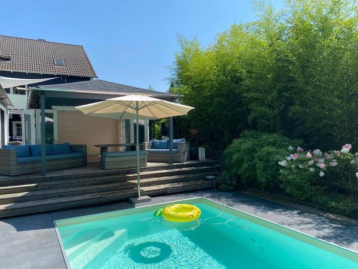 Ferienhaus für 8 Personen, mit Garten und Pool sowie Ausblick, mit Haustier in Seesen