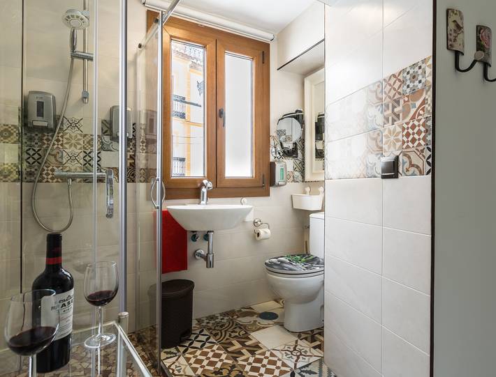 Alojamento com pequeno-almoço 'El Duende' com terraço partilhado, Wi-Fi e ar condicionado in Cómpeta, Málaga Provincia