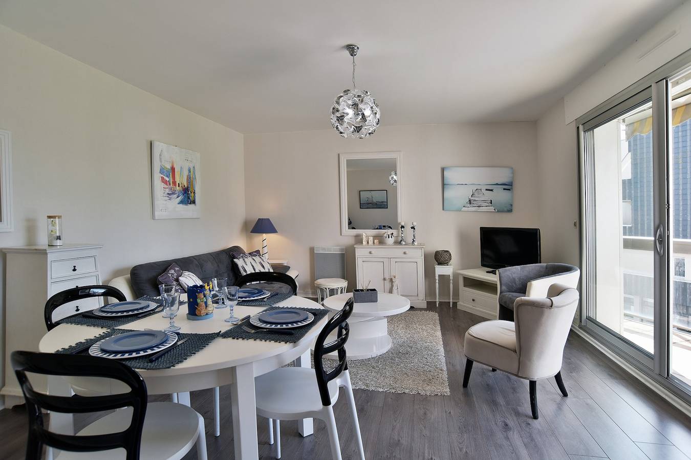 Appartement entier, L'Échappée Dinardaise - À 400 m de la plage in Dinard, Région de Saint-Malo