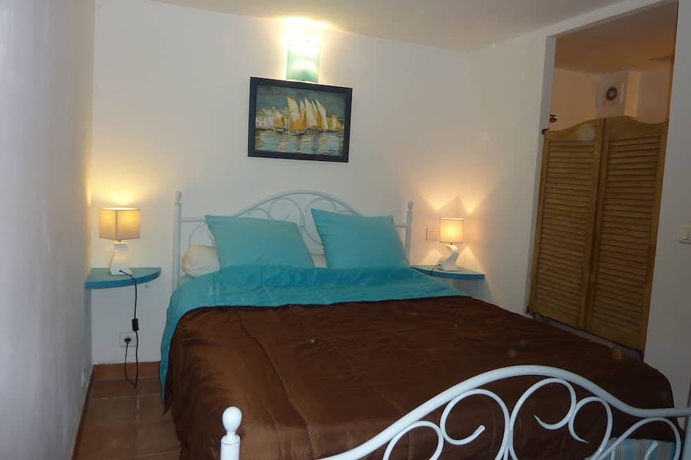 Entire apartment, Gîte de Saint-Cassien in Montauroux, Draguignan region