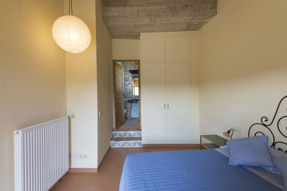 Casa Rural-Agroturismo cerca de la Costa Brava y Pirineos. in Lladó, Alt Empordà