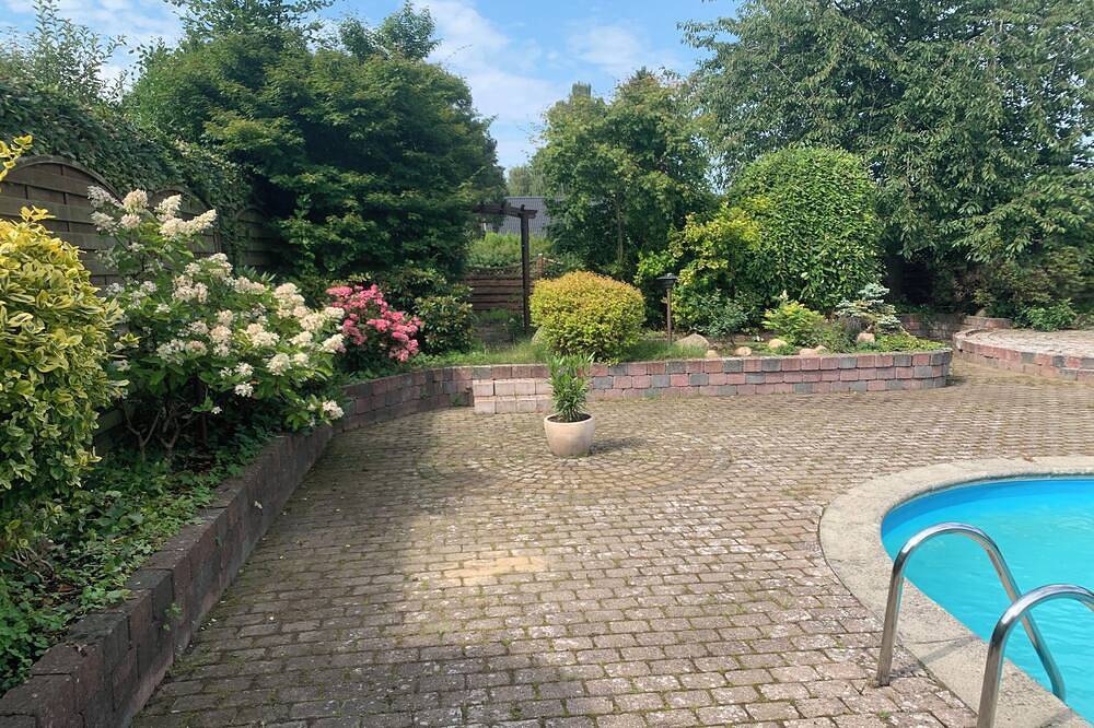 4 Bedroom Villa with pool. in Hovedstaden