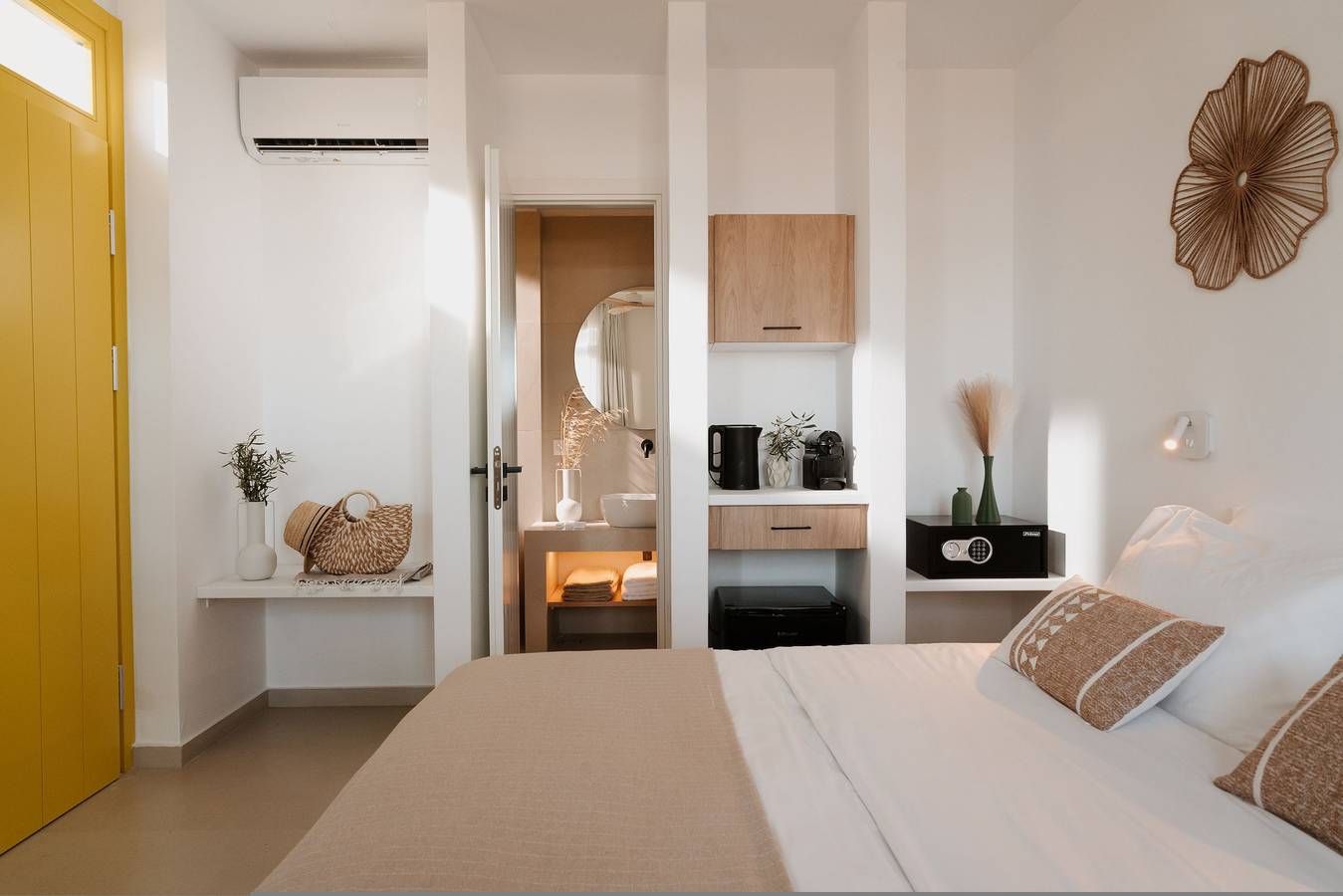 Apartamento entero, Deluxe Suite with Shared Pool and Seaview in Milo