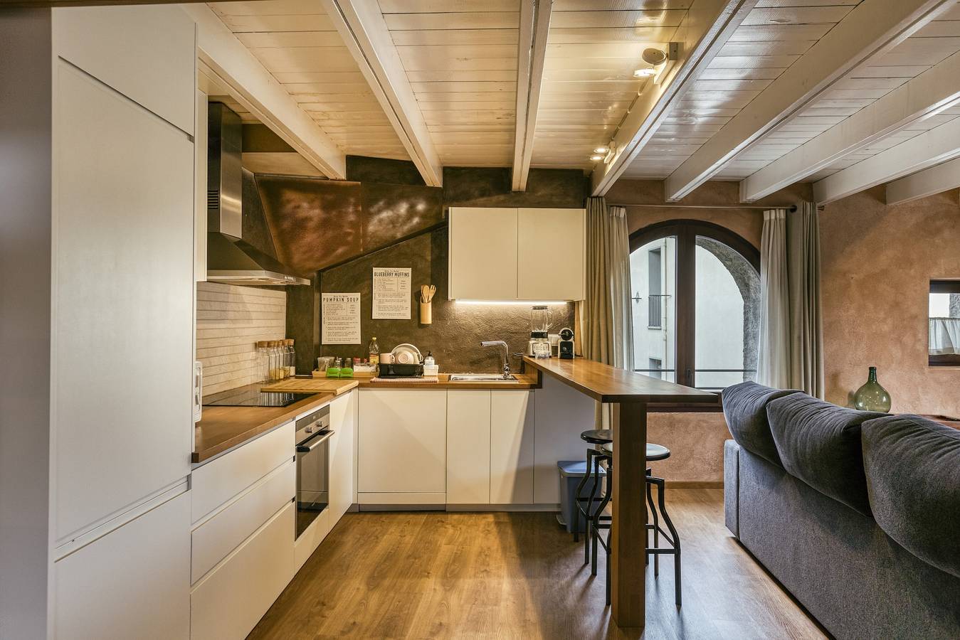 Appartement 'Comanegra' met Uitzicht op de Bergen, Wifi en Airconditioning, foto 13