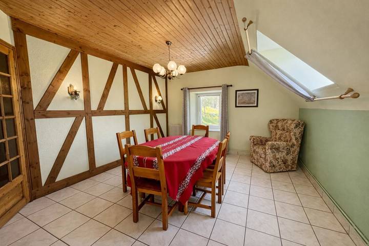 Location de vacances pour 7 personnes, avec terrasse et jardin, animaux acceptés à Lapoutroie - 3