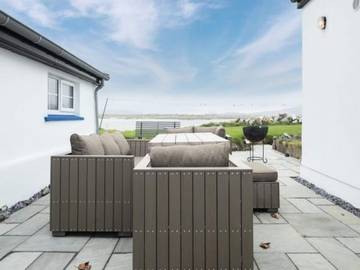 Holiday Rental for 16 People in Bunowen Electoral Division, Ballyconneely, Photo 4