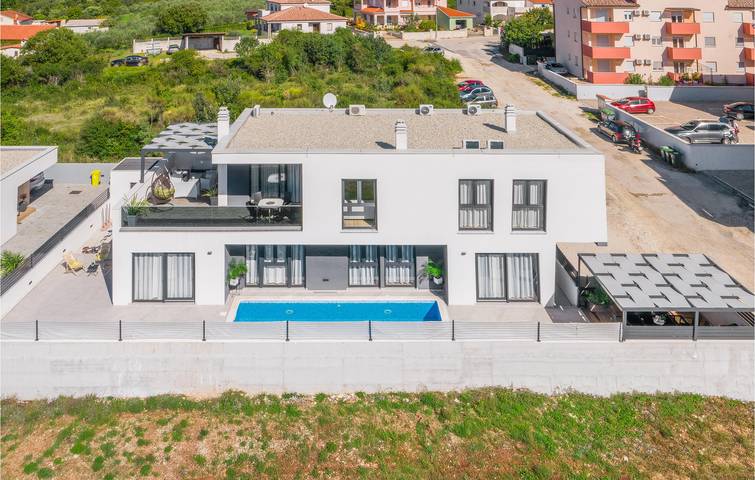 Ferienhaus für 14 Personen, mit Terrasse in Pula-Medulin - 3