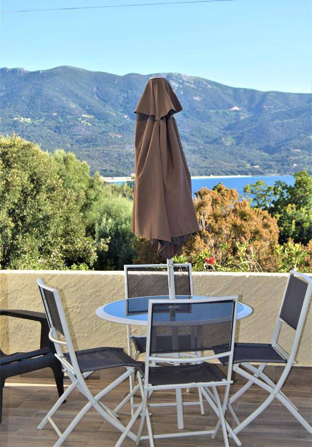 Location de vacances pour 2 personnes, avec jardin et vue, animaux acceptés à Casaglione - 2