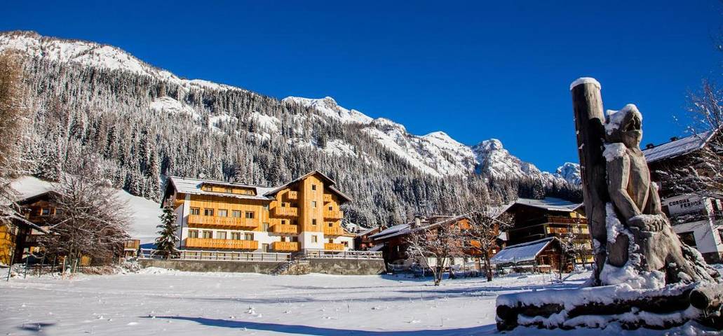 Appart’hôtel pour 2 personnes, avec vue ainsi que sauna et jardin, animaux acceptés