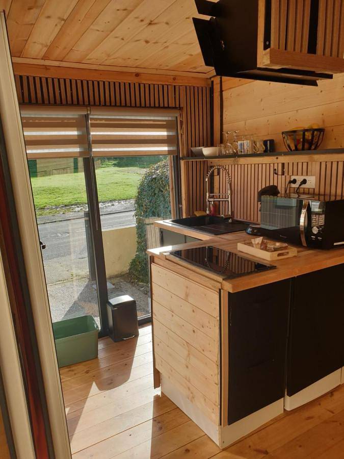 Location de vacances pour 2 personnes, avec terrasse à Équeurdreville-Hainneville - 2