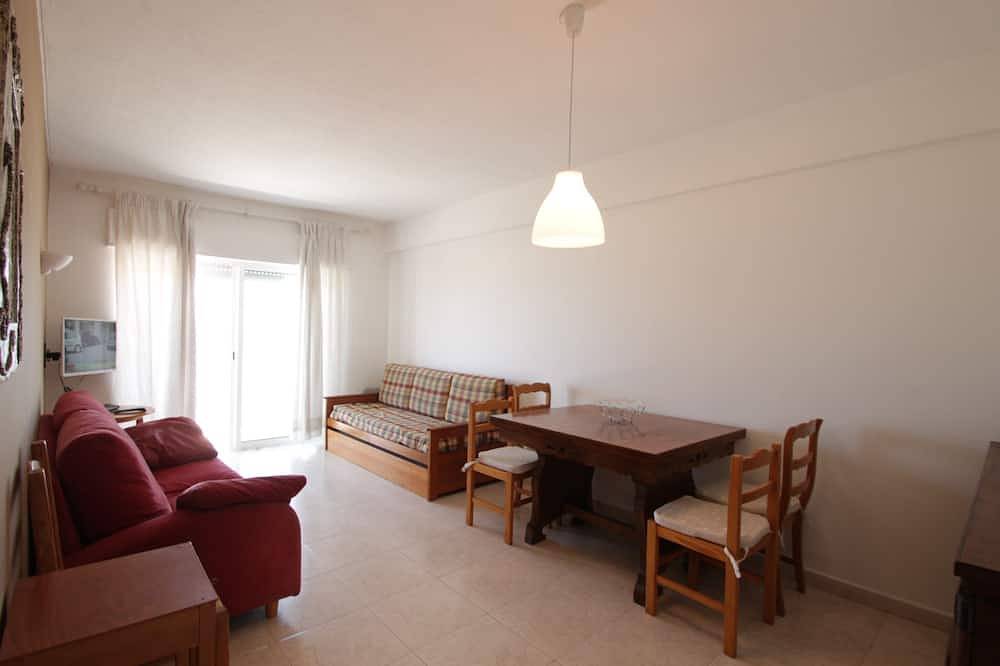 Ganze Wohnung, Holiday apartment, sea-front, fantastic sea views. in Armação de Pêra (costa), Faro Distrikt