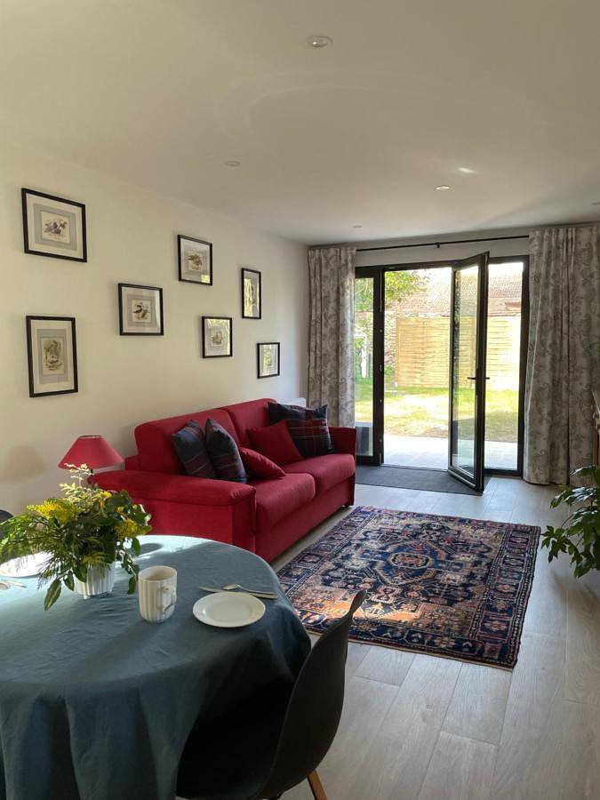 Location de vacances pour 4 personnes, avec Terrasse ainsi que Jardin et Vue à Dampierre-en-Yvelines