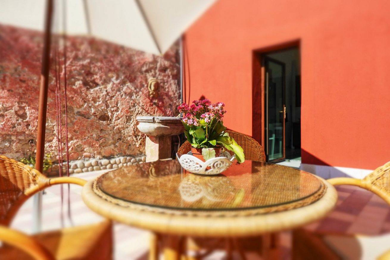 Apartamento inteiro, Dimora Burrafato 1: Historic Seafront Residence in Marina di Caronia, Caronia