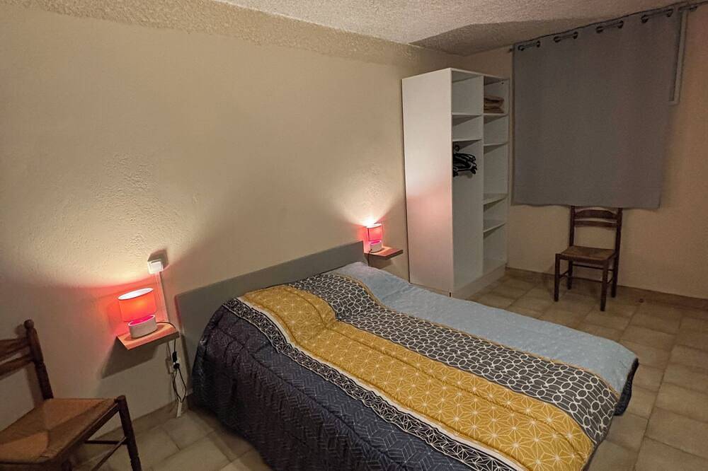Appartement entier, Location de Vacance en Dordogne, bord de rivière, terrasse couverte, jardin, Bbq in Le Buisson-de-Cadouin, Périgord Pourpre