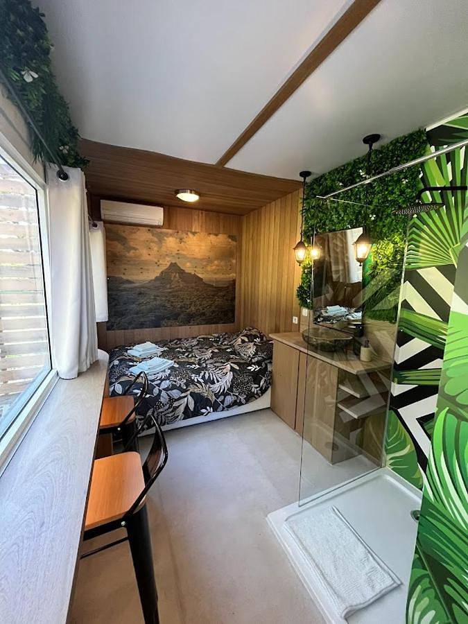 Double Room with Terrace in Uxeau, Région de Charolles