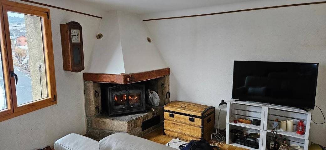 Gîte pour 6 personnes, avec balcon et vue à La Llagonne - 3