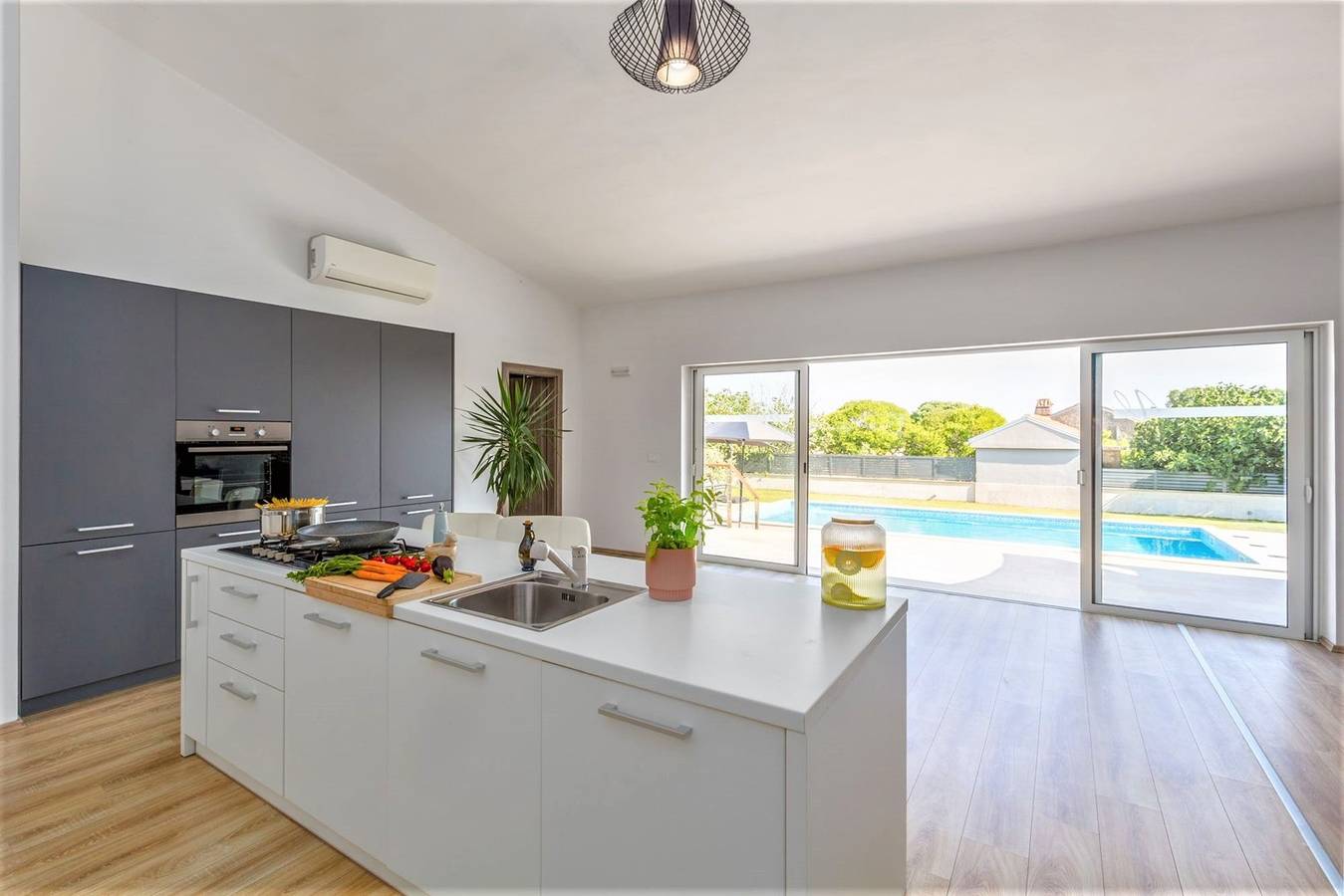Villa Mabella – Villa mit großem privatem Pool, Fitnessraum, Kinderspielzimmer und Billard in Rovinjsko Selo, Rovinj und Umgebung