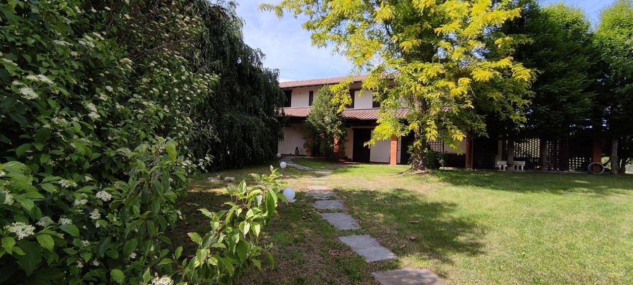 Villa De Alberti in Vergiate, Commune de Vergiate
