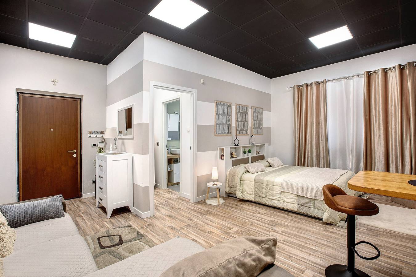 Studio entier, Studio "Little House Aosta" avec Wi-Fi in Aoste, Alpes valaisannes