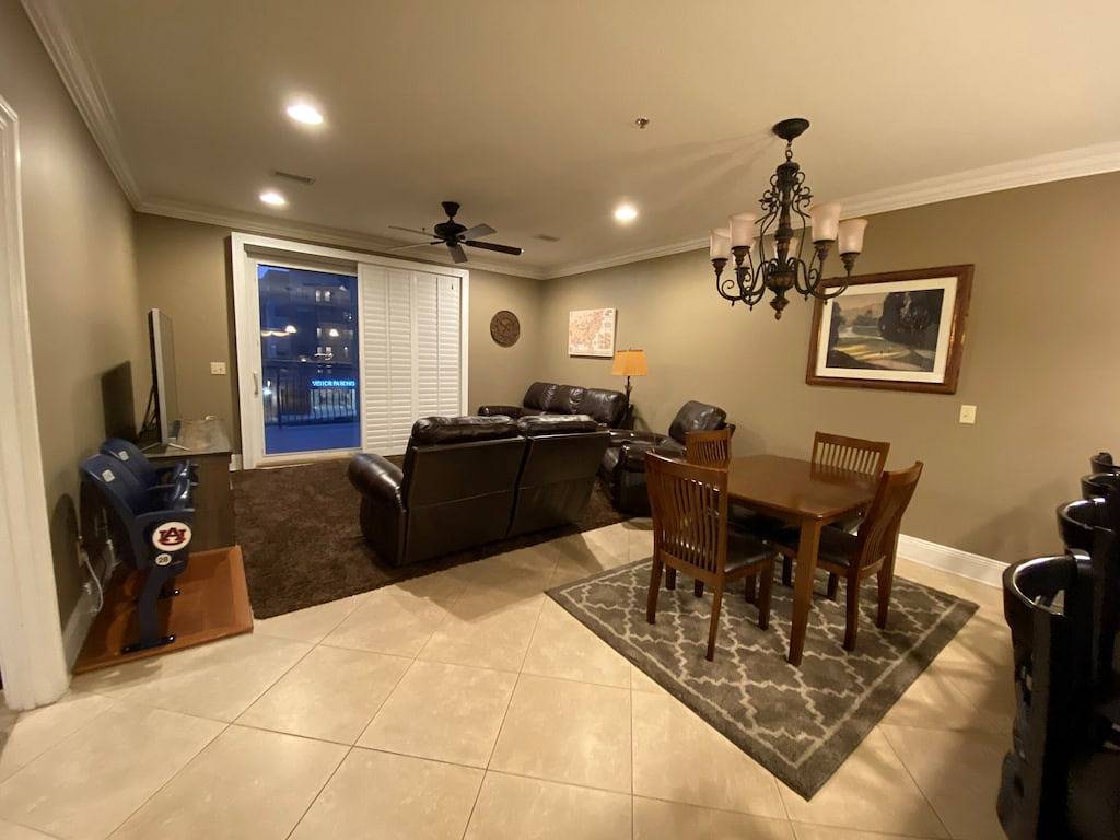 Ganze Wohnung, The perfect tailgating game day condo in Auburn (AL), Alabama