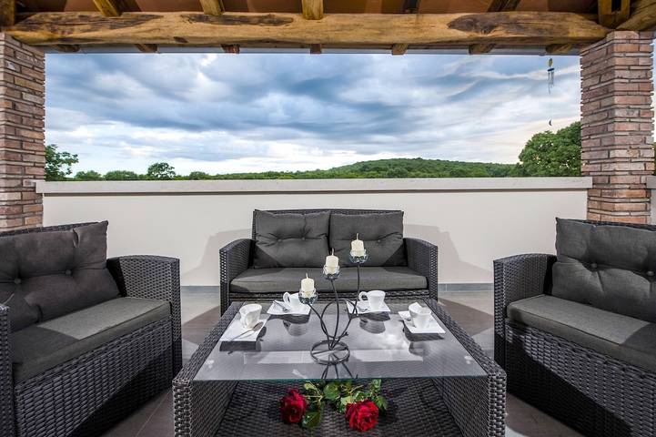 Location de vacances pour 10 personnes, avec piscine et jardin, animaux acceptés à Bale (Croatie) - 4