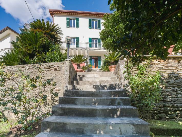 Ferienhaus für 6 Personen, mit Terrasse und Garten - 1