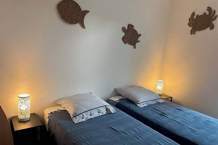 Appartement entier, Super T3  65m2 climatisé +Terrasse 30 m2 vue mer + garage , Calme Parc arboré in Cassis, Parc national des Calanques
