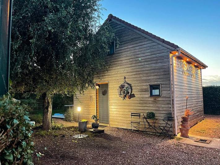 Gîte pour 4 personnes, avec Terrasse et Jardin à Brêmes