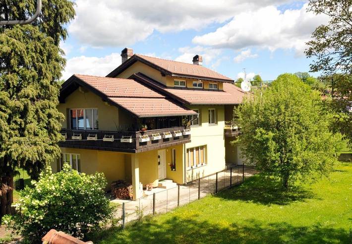 Gîte pour 6 personnes, avec Jardin et Vue à Kosjerić