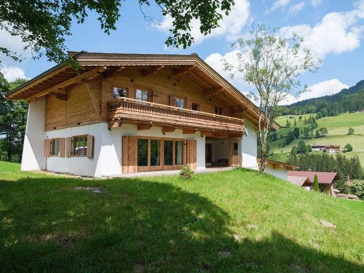 Ferienhaus für 18 Personen, mit Terrasse und Garten in Kirchberg in Tirol