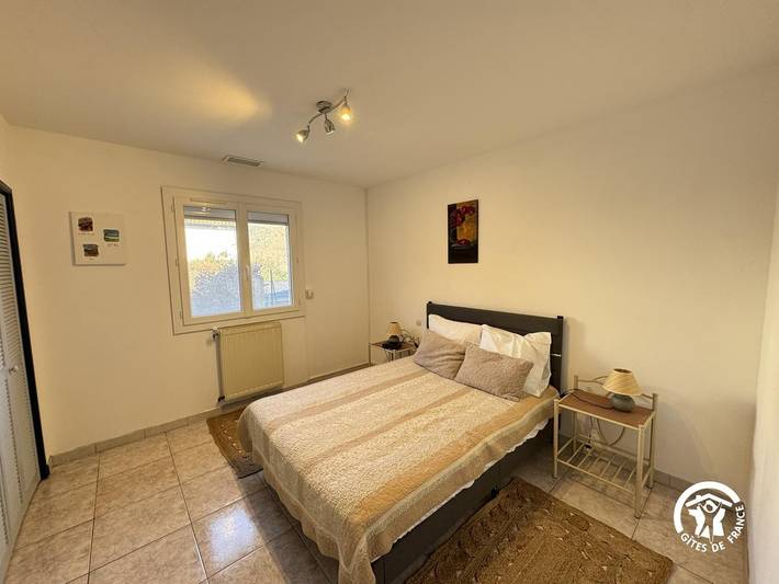 Gîte pour 4 personnes, avec jardin ainsi que piscine et terrasse à Reynès - 3