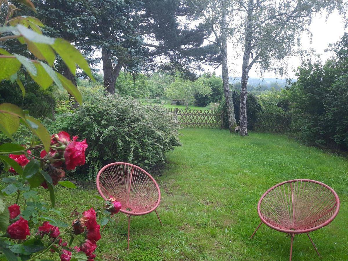 Appartement de vacances entier, Double Room with Garden View in Cuzion, Région de La Châtre