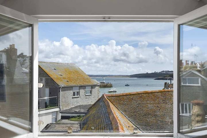 Glamping for 4 people, with pets in St. Ives