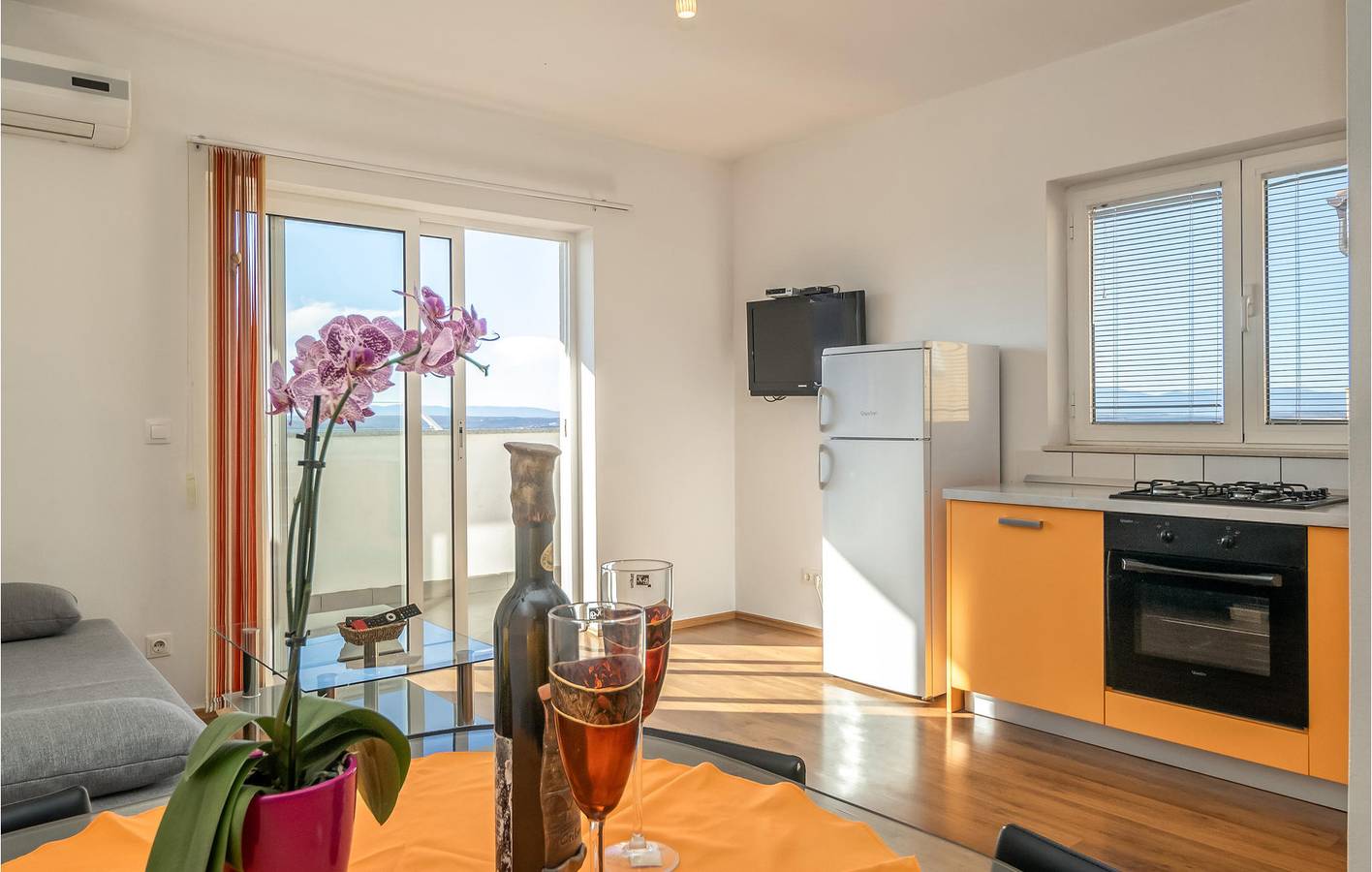 Ganze Ferienwohnung, Ferienwohnung für 4 Personen mit Terrasse in Crikvenica, Primorje-Gorski Kotar