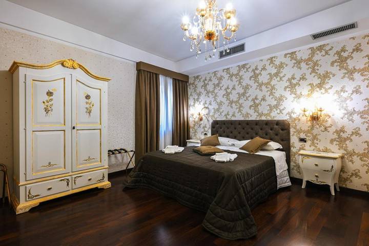 Hotel per 3 persone, con terrazza e idromassaggio in Celano