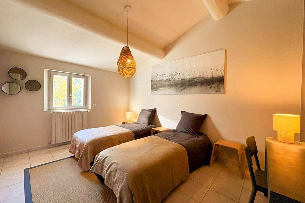 The Calavoun House in Maubec, Parc naturel régional du Luberon