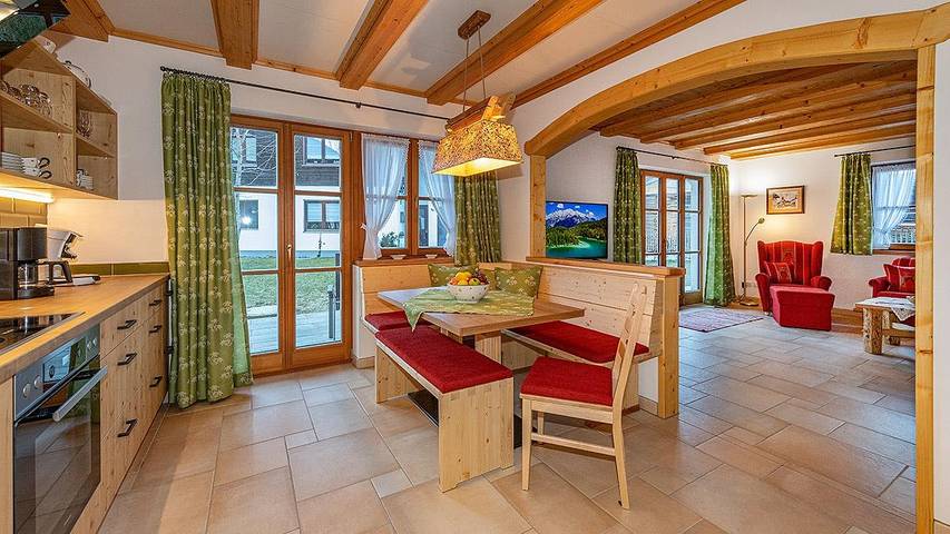 Ferienwohnung für 6 Personen, mit Balkon und Terrasse sowie Ausblick