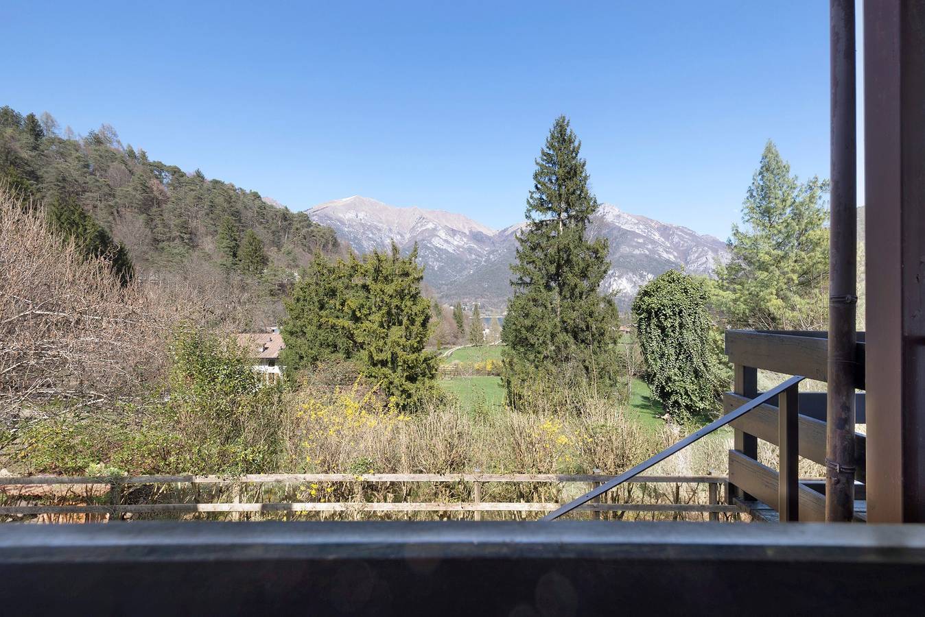 Ganze Wohnung, Ferienwohnung 'Berthold' mit Bergblick, Gemeinschaftsterrasse und Wi-Fi in Pur, Ledro