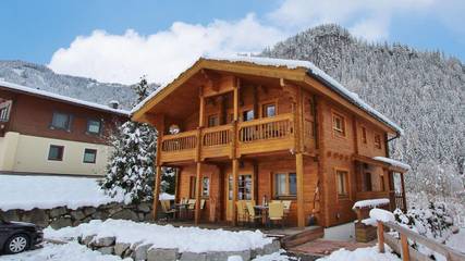 Ferienhaus für 10 Personen, mit Sauna und Garten sowie Terrasse, mit Haustier in Krimml