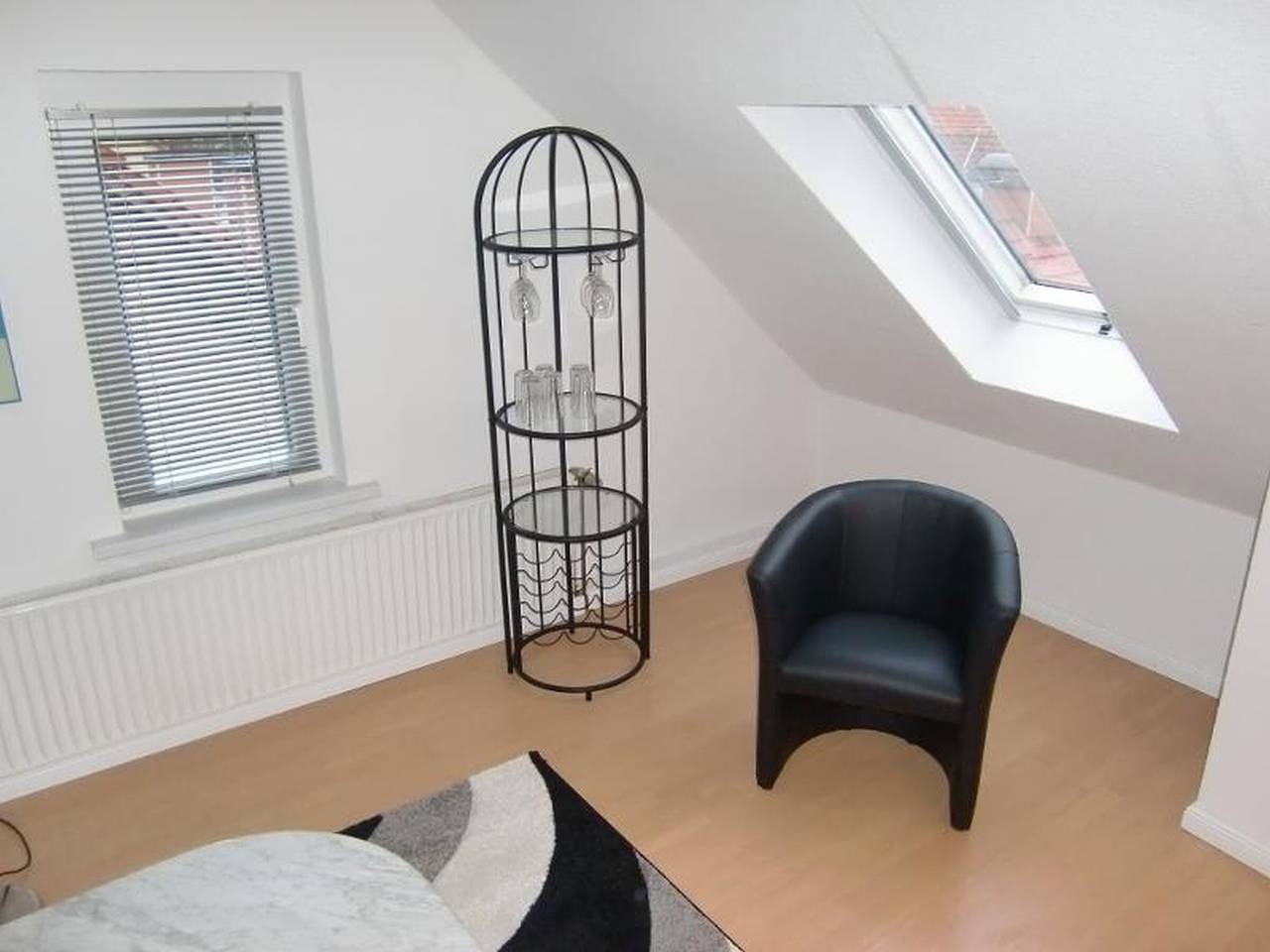 Entire apartment, Apartment (2nd Floor) for up to 2 Guests in Laatzen, Hanover Region