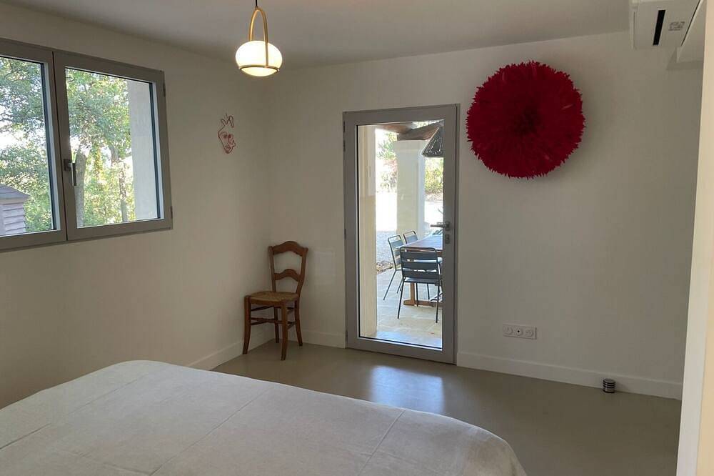 Provence modern house (air conditioning), swimming pool with panoramic view in Goult, Regionaler Naturpark Luberon