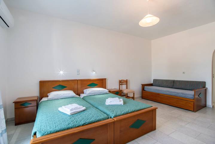 Gîte pour 3 personnes, avec jardin et balcon dans Naxos - 4