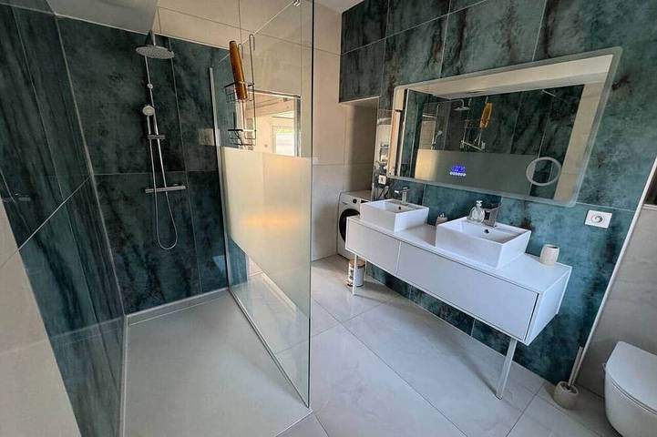 Villa Paloma - 2-bedroom villa with a 200-square-meter terrace and heated pool in Le Beausset, Mittelmeerküste (Frankreich)